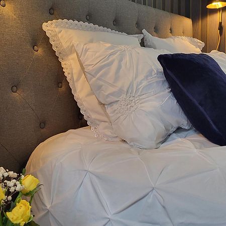Cluis Sejour De Charme Au Chateau Avec Petit-Dejeuner Et Parking - Fr-1-591-705 المظهر الخارجي الصورة